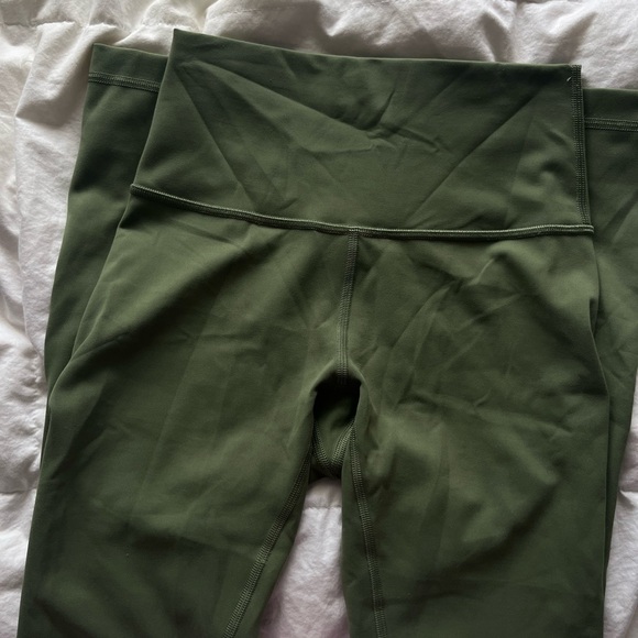 Lululemon wunder train leggings 25” - Picture 3 of 4